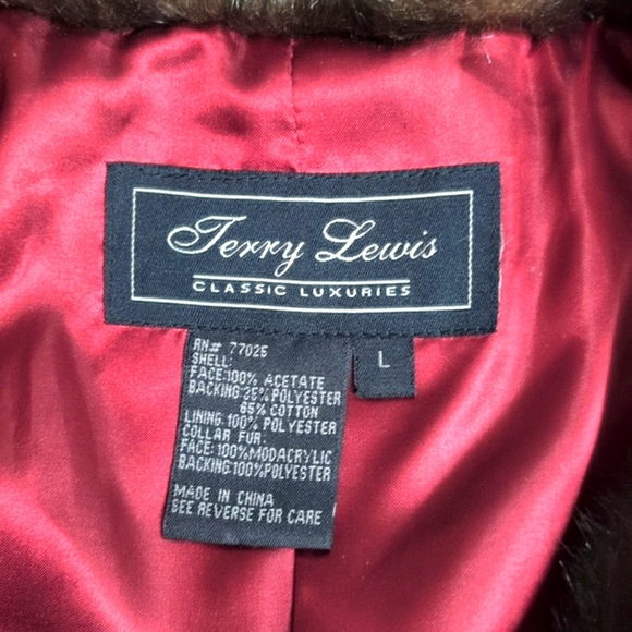 Vintage Terry Lewis Classic Luxuries faux fur cropped swing jacket. Large - Picture 9 of 12